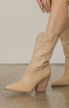 Load image into Gallery viewer, OASIS SOCIETY Emersyn - Starburst Embroidery Boots
