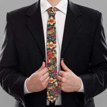 Load image into Gallery viewer, Unisex Tie skull and flowers pring
