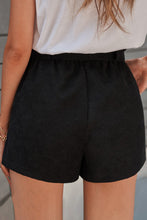 Load image into Gallery viewer, Black Cotton Blend Pocketed Knit Shorts
