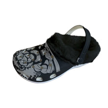 Load image into Gallery viewer, Men&#39;s Classic Clogs with Fleece lion Podcaster
